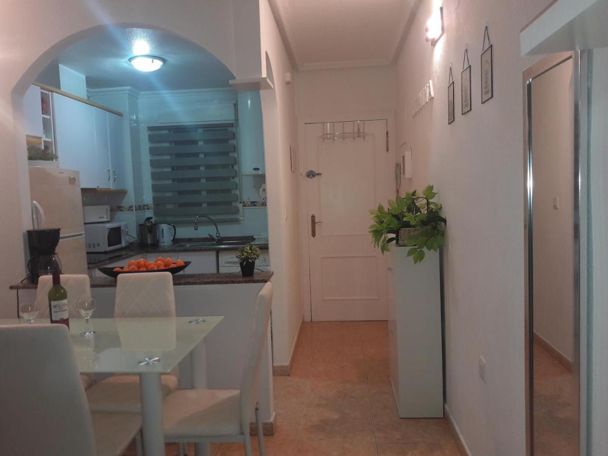 Apartament Margaret Torrevieja Eksteriør billede